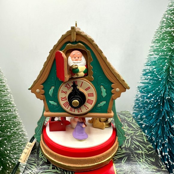 Hallmark Keepsake Ornament Enchanted Clock Magic Light Motion Christmas Holiday - Picture 5 of 12